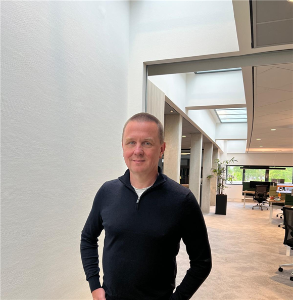 Wil je eerst kennismaken of vragen stellen aan onze regio recruiter Guillaume?